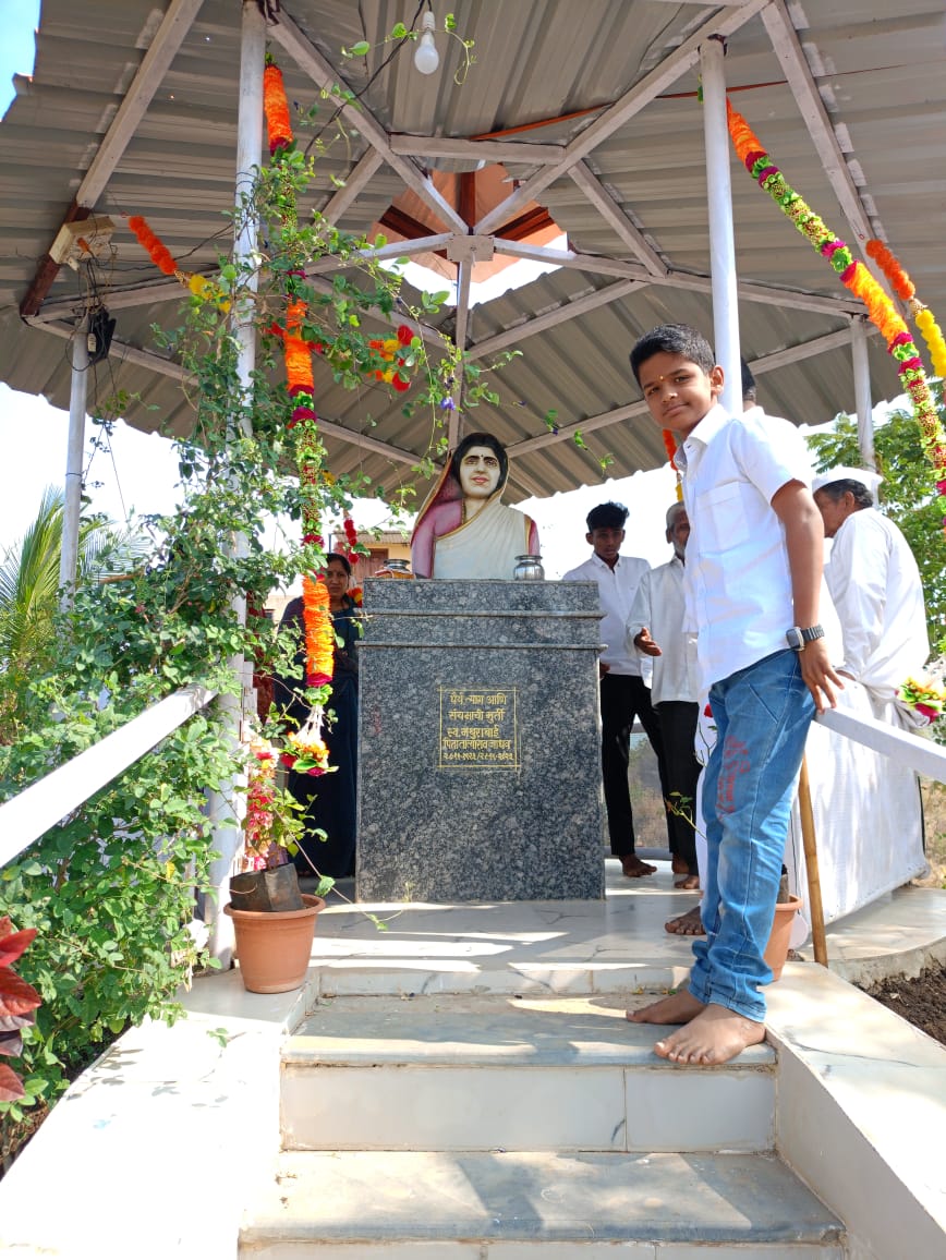 Statue ceremony